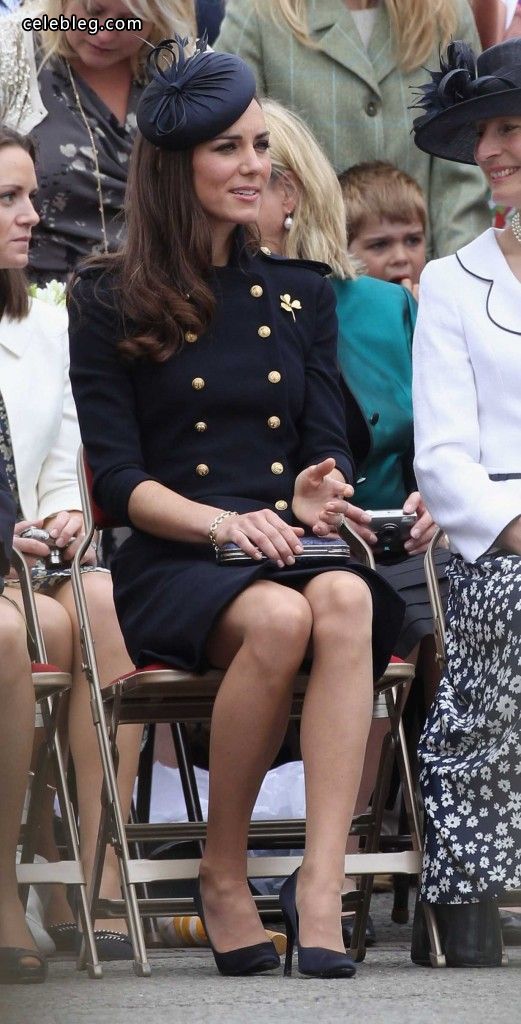 英国王妃凯特·米德尔顿在公开场合展示高档的肉色丝袜美腿（第1张/共3张）