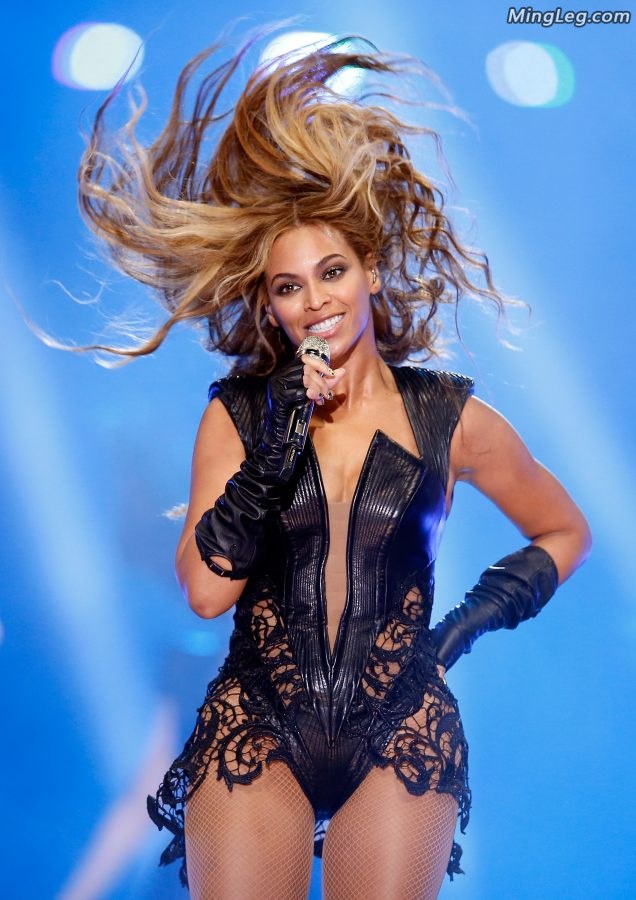 Beyonce Knowles超级碗半场秀网袜肥腿（第4张/共10张）