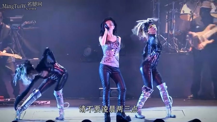邓紫棋X.X.X. 世界巡迴演唱會 2013 Hong Kong[网盘]（第1张/共7张）