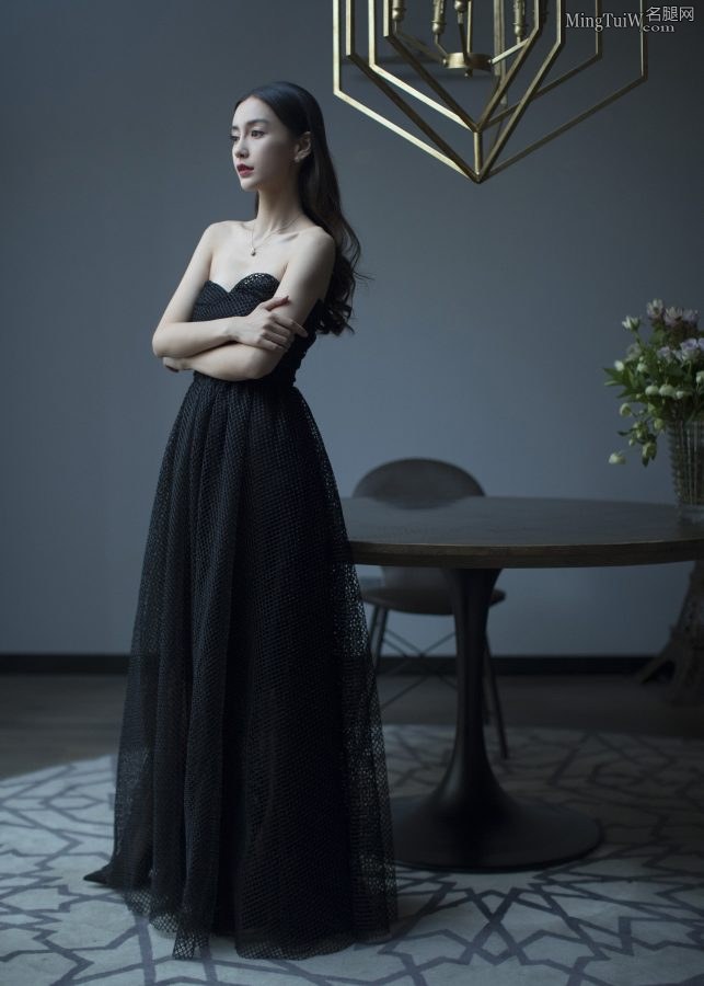 大宝贝Angelababy低胸黑裙露香肩气质高贵而优雅（第8张/共10张）