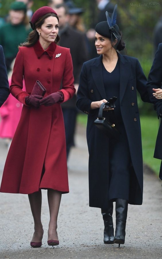 双王妃Kate Middleton(凯特)和Meghan Markle(梅根)同框出镜（第3张/共12张）
