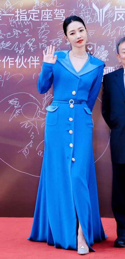 华表奖颁奖典礼上白百何穿了一条有异域风情的开叉蓝裙（第7张/共7张）