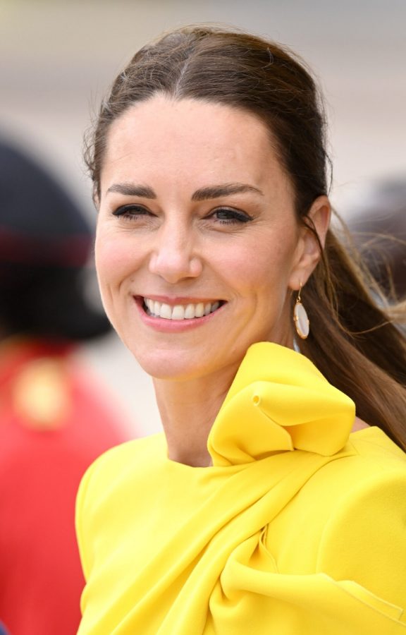Kate Middleton穿明艳黄裙踩细高跟成熟大气（第4张/共4张）