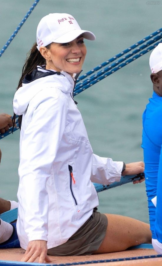 英国王妃Kate Middleton休闲装美腿外出（第7张/共8张）