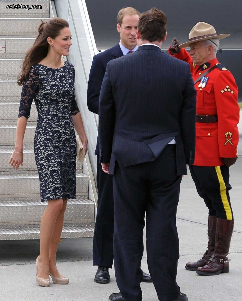 Kate Middleton's silk high heels(3/3)