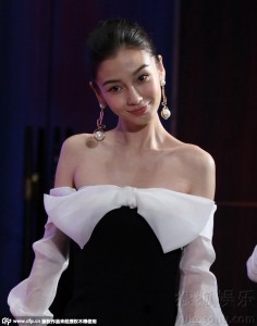 Angelababy_dixionggaogen (4)