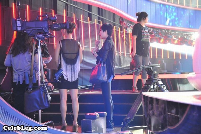 大气的女明星宁静长腿高跟还是成熟的有味道(4/8)