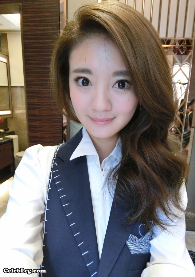 安以轩制服美腿这是在什么片场？(6/6)