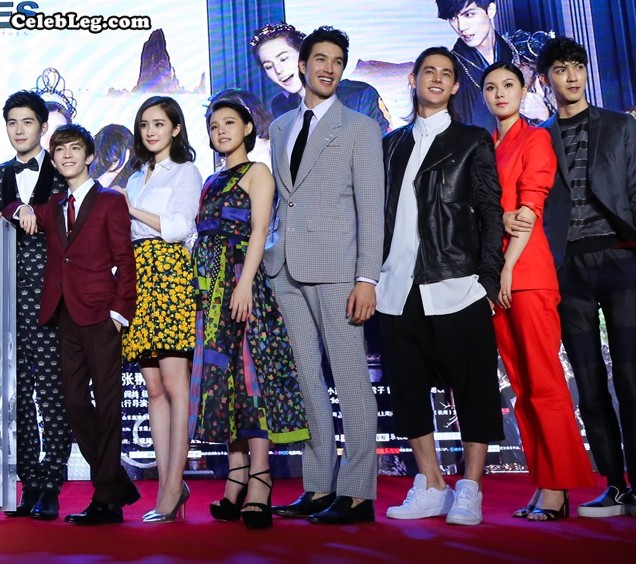 杨幂和小伙伴儿们宣传电影[小时代：美腿尽头](4/97)