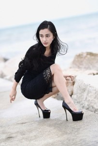 Angelababy_xigaogenzhensao (1)