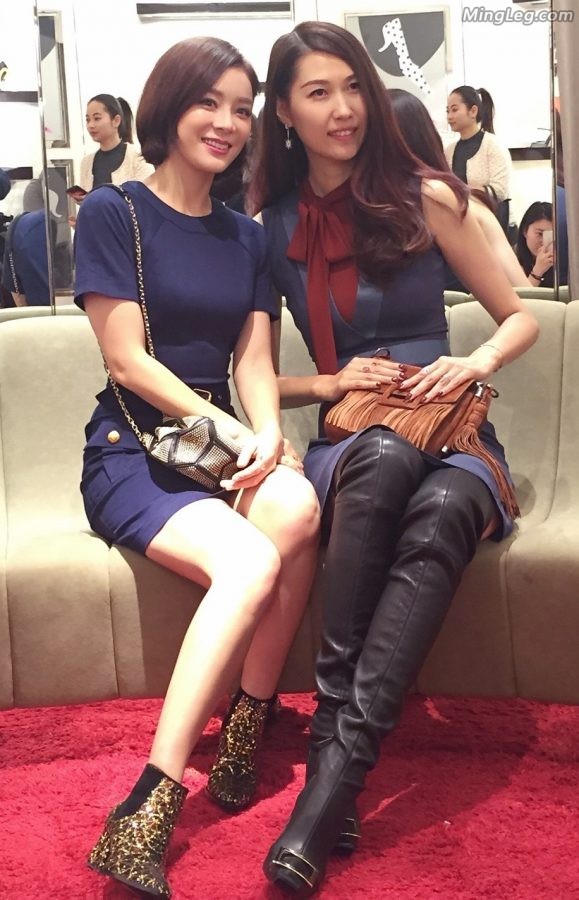 袁姗姗玉腿代言女鞋品牌Roger Vivier 罗杰维维亚(4/4)