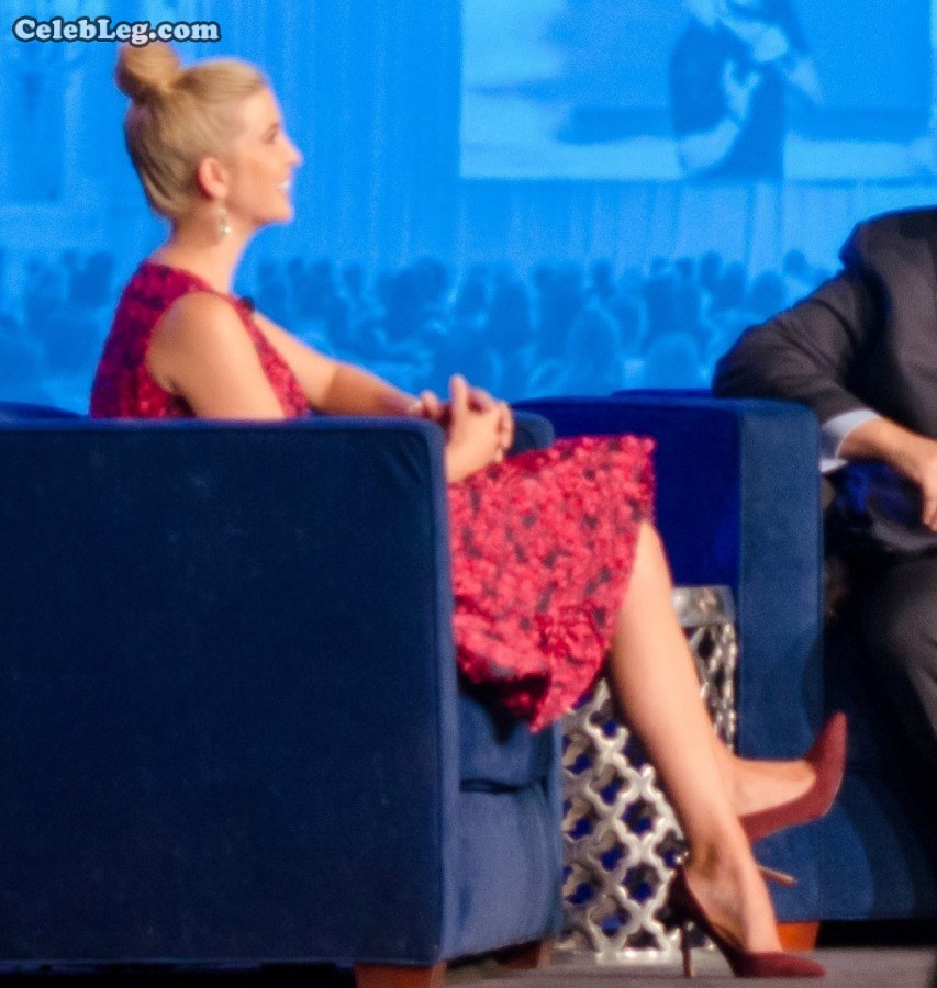 川普女儿Ivanka Trump坐姿优雅身材高挑(10/17)