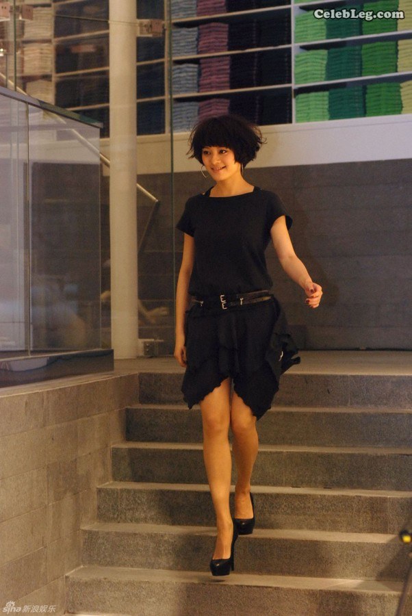 Zhen Huan and Sun Li have long legs with really high heels(5/7)