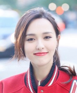 唐嫣细腿美美哒外拍摄影师幸福