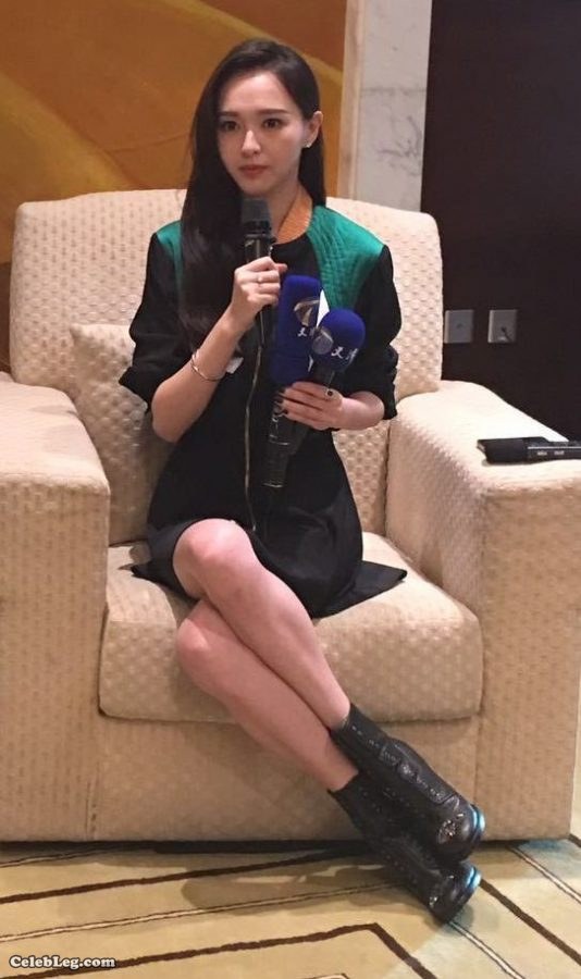 唐嫣腿那么细要不要给你补充点营养(9/20)