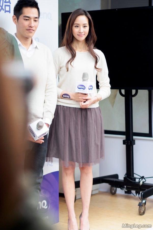  Zhang Junning, the girl next door, has beautiful legs and endorses BenQ(14/22)