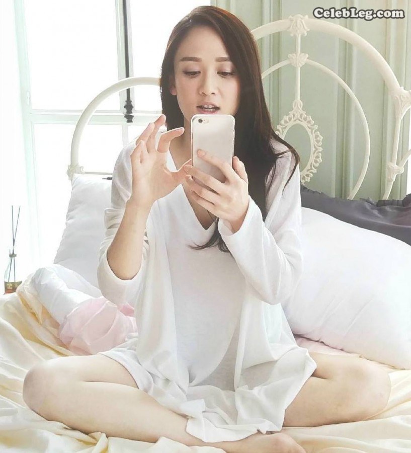 女明星陈乔恩赤脚拍片儿(3/3)