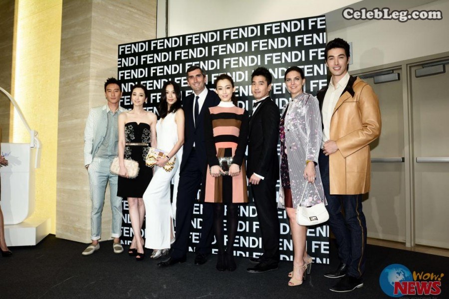 吴佩慈、范玮琪、白歆惠露不露腿穿不穿丝都有了(17/27)