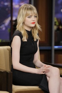 Emma_Stone_beiouchangbaitui (5)