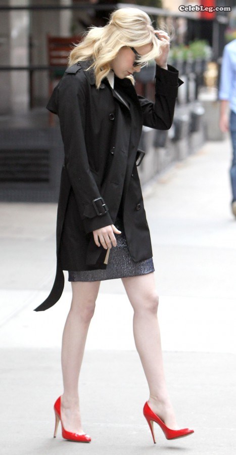 街拍Emma Stone的高跟鞋白腿(2/2)