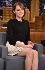 Emma_Stone_legsheels (3)