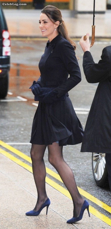 Kate Middleton英国王妃黑丝高跟美腿开Lu（第6张/共7张）