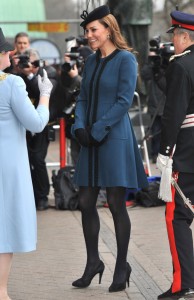 Kate_Middleton_houheisiwa (2)