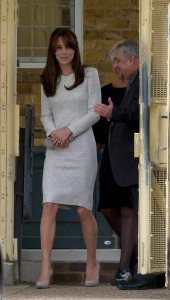 Kate_Middleton_wangfeigaogentui (10)