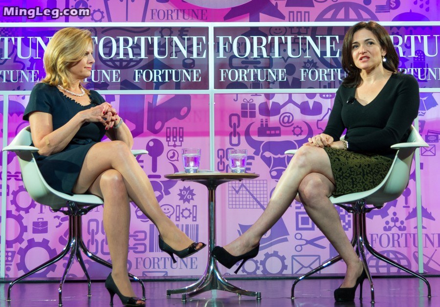 记者Nina Easton采访Facebook首席运营官Sheryl Sandberg(5/33)