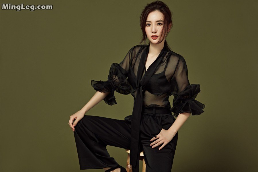 Yujie Zhang Meng's sexy high-heeled photos(3/5)