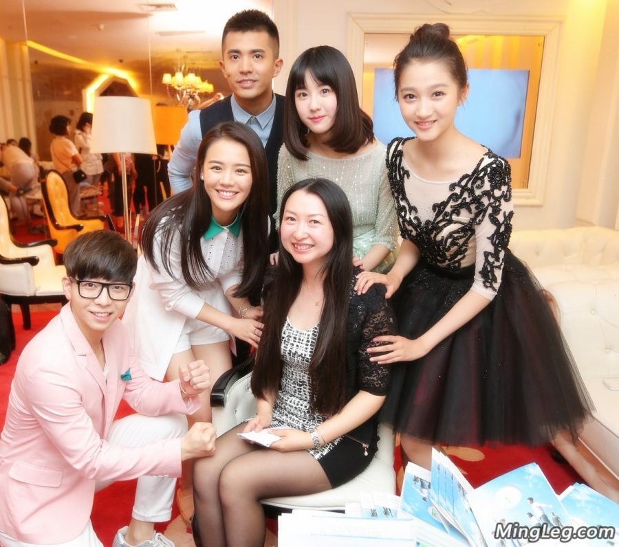 Guan Xiaotong's legs must be several meters long(9/13)