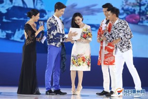 fanbingbing_baisehentiangao (16)