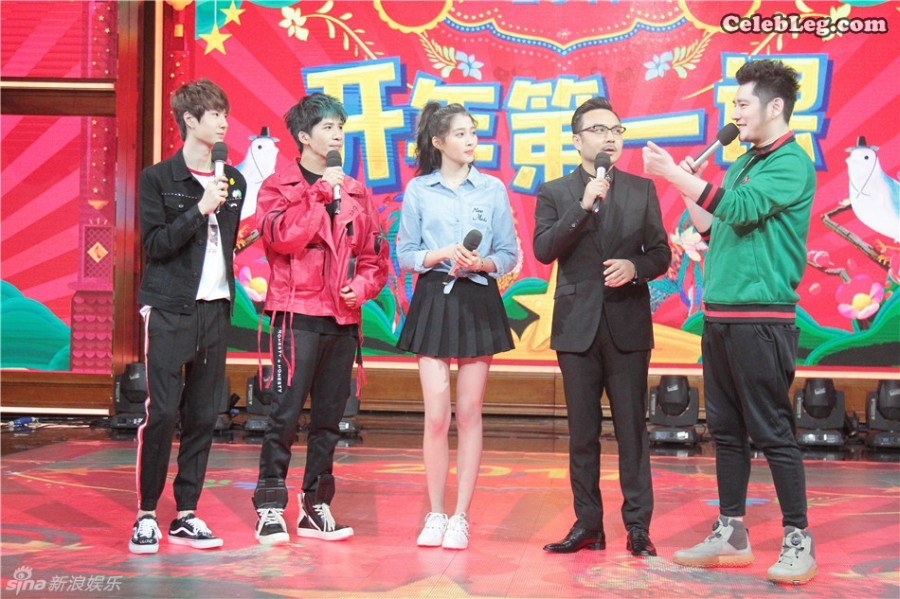 90后明星关晓彤有一双好腿(9/9)