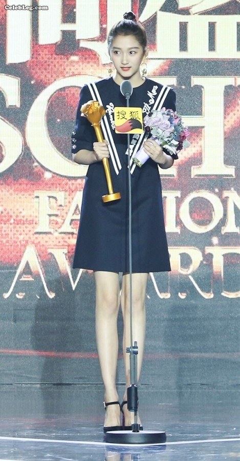 女神关晓彤性感高跟美腿(5/9)
