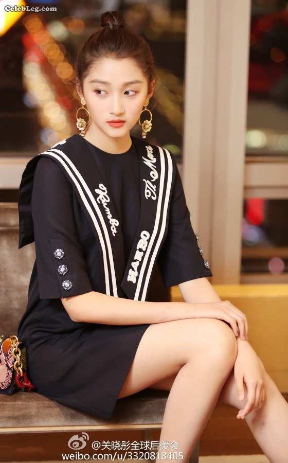 女神关晓彤性感高跟美腿(6/9)