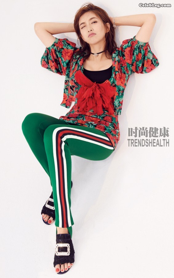 江疏影上杂志美腿依然是主角(3/5)