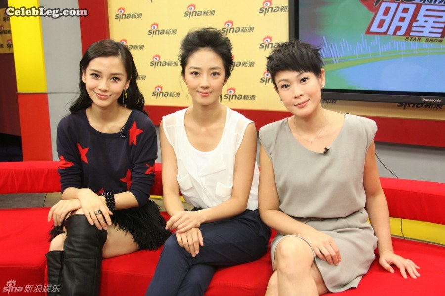 Angelababy和刘若英美腿接受访问(4/15)