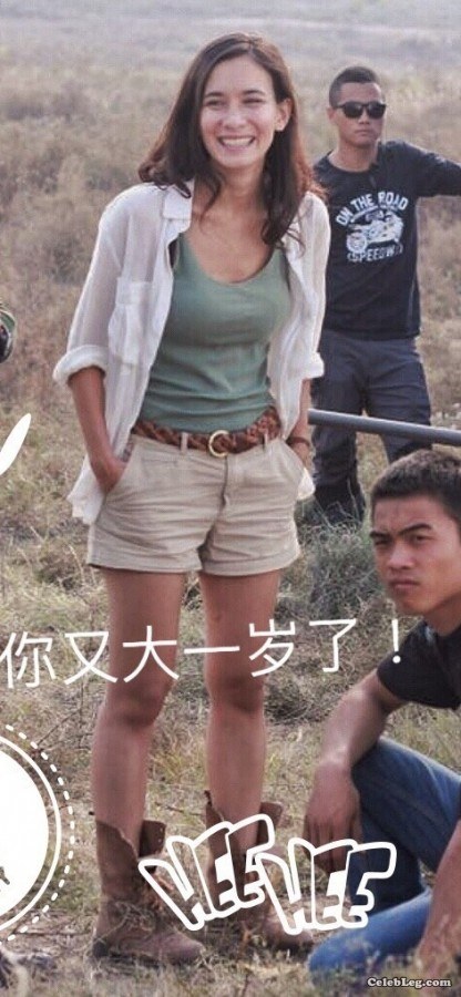 Mixed-race Lu Jingshan's beautiful legs in boots in Wolf Warrior 2(3/3)