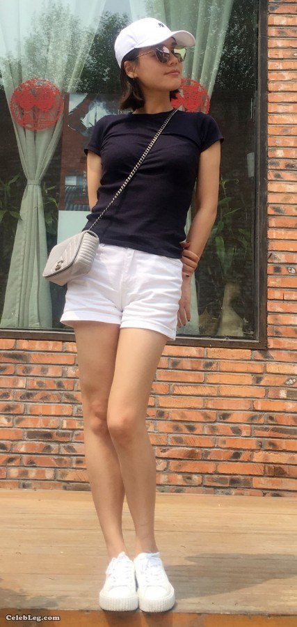 马思纯生活中的美腿照片(1/3)
