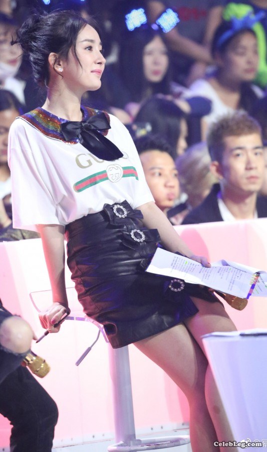 这个节目就是让杨幂秀美腿的(13/57)