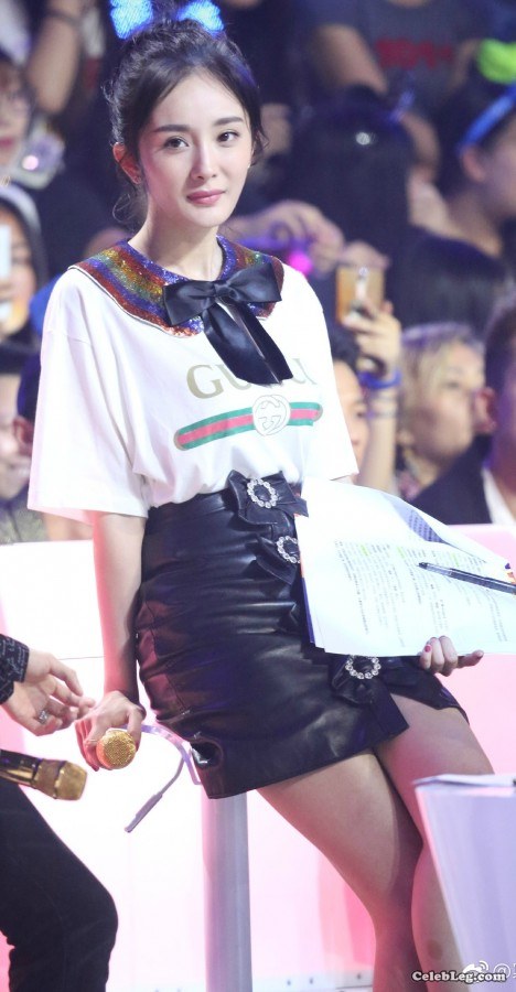 This show is for Yang Mi to show off her beautiful legs(48/57)