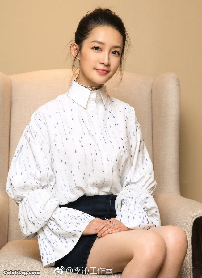 李沁清新美腿细高跟写真(2/2)