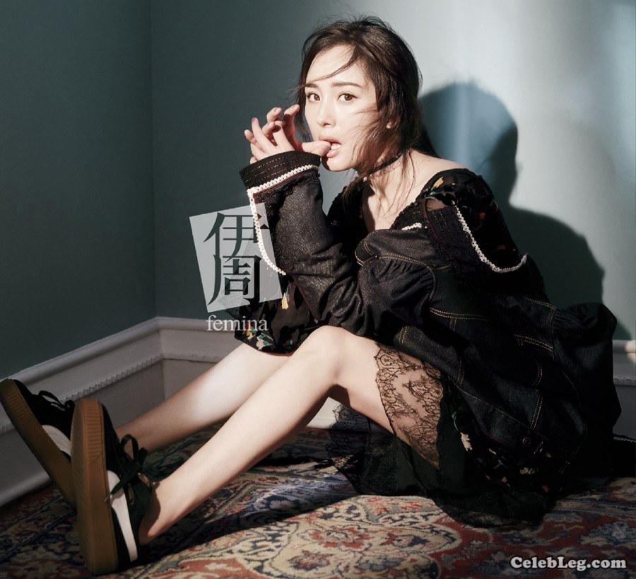 杨幂光脚丫和细高跟写真性感迷人(3/3)