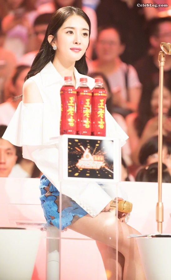 杨幂带透视功能的裙子你们想怎么玩(7/10)