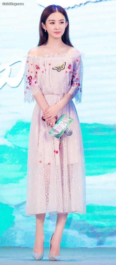 赵丽颖穿高跟鞋宣传电影好美的脚背(5/8)