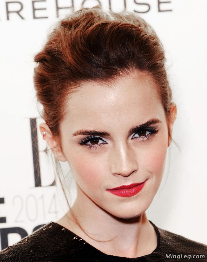 哈利波特赫敏Emma Watson脚上穿上了细高跟鞋（第7张/共7张）