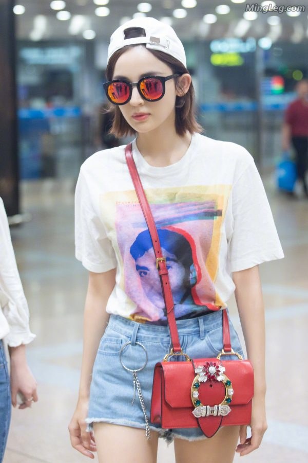 Gulinaza denim hot pants white beautiful legs street shot(6/6)