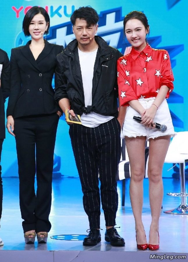 孙骁骁这细高跟长腿没治了+美妇余男(13/13)
