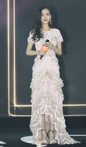 Angelababy婚后（已离异）的玉足感觉更美了