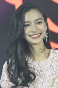 Angelababy婚后（已离异）的玉足感觉更美了